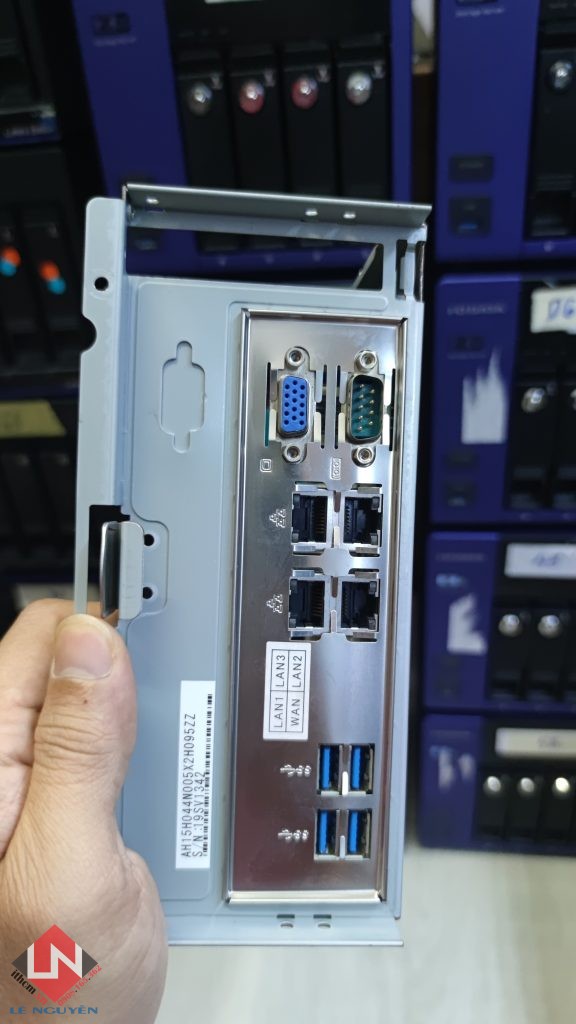 NAS 4 Radix Alrit MITX-DNV6 C3538 4GB RAM
