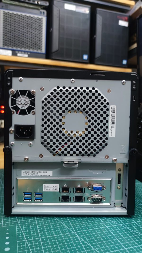 NAS 4 Radix Alrit MITX-DNV6 C3538 4GB RAM