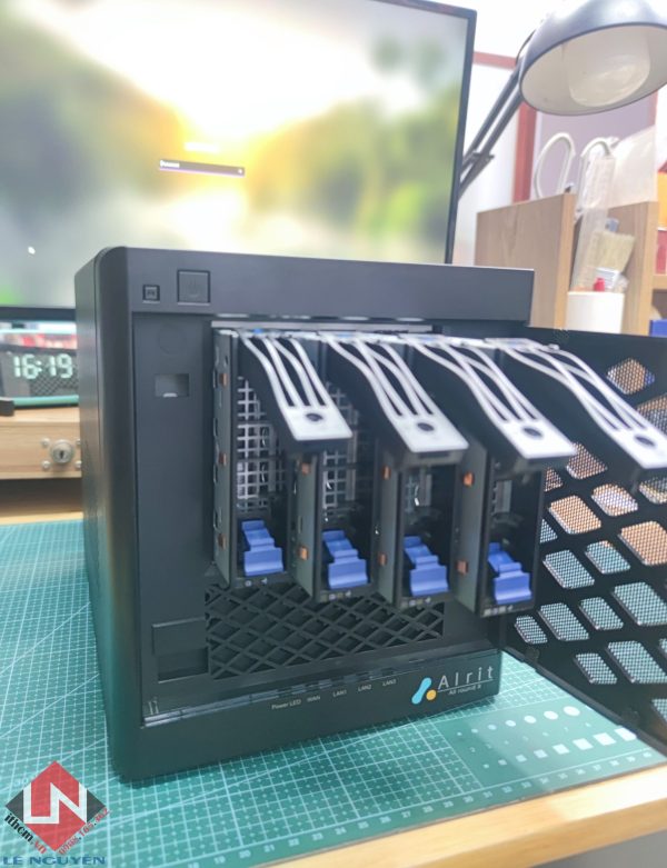 NAS 4 Radix Alrit MITX-DNV6 C3538 4GB RAM