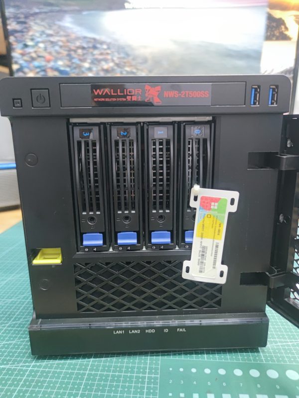 NAS STARBILAS I3-4130T RAM3 8G chạy SYNOLOGY