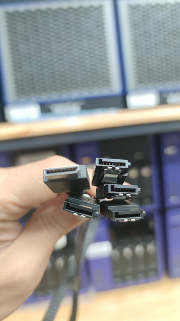 Cable Oculink to 4-Sata dùng cho Starbilas Gen8