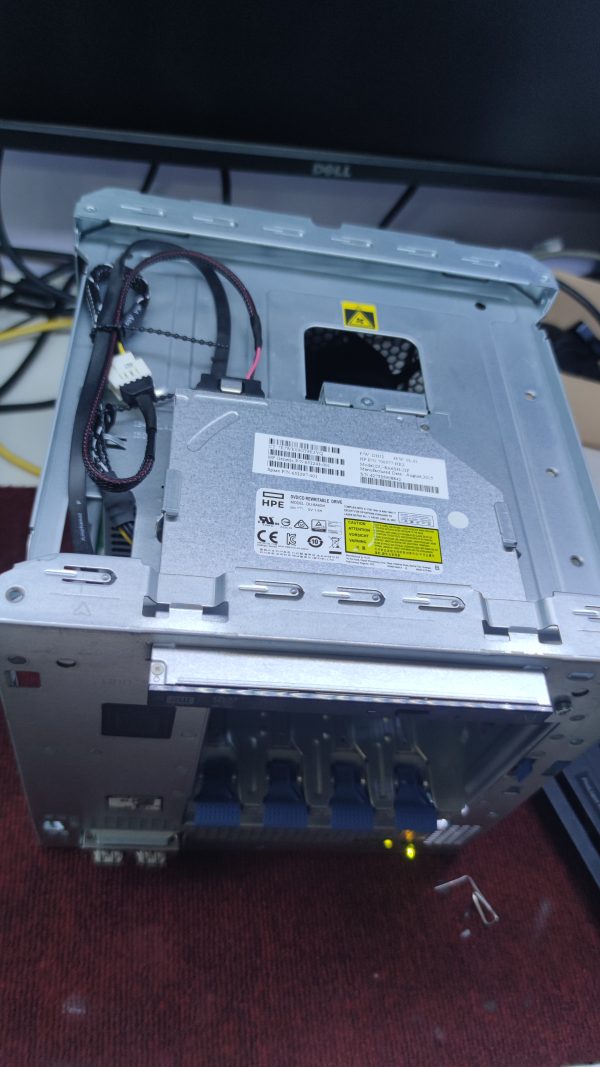 NAS HP MicroServer Gen10 – chạy Xpenology/ TrueNAS/ OMV