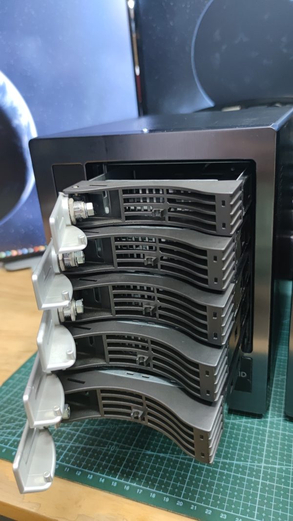 ✨ NAS Thecus J1900 5bay HDD – An toàn, tiết kiệm điện, chạy mượt DSM Xpenology - Ảnh 4